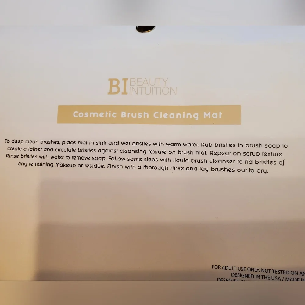 Beauty Intuition Cosmetic Brush Cleaning Mat